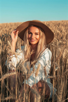 Czech girl olga from prague with Blonde hair 42 years old photo-11