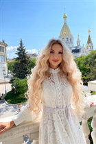 Ukrainian single woman alena from sevastopol with Blonde hair age 29 photo-5
