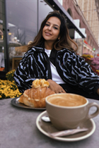 Ukranian bride elena from odessa with Black hair age 26 photo-6