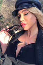 Single ukrainian lady elina from kiev with Blonde hair age 43 photo-32