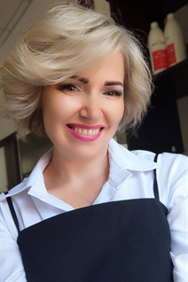Slavic women marina from kiev with Blonde hair age 51