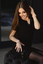 Belle femme tchèque yana de sokolov avec Chatain clairs cheveux 27 ans photo-25