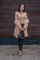 Pretty Russian girl marina from saint-petersburg with Black hair age 35 photo-3