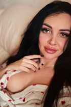 Mariée de london yulia avec Noirs cheveux, âge 29 photo-3