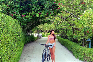 Ukrainian girl anastasia from kharkov with Dark Brown hair age 32 photo-11