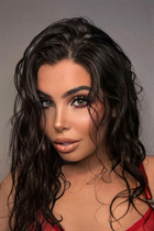 Dame ukrainienne yelyzaveta de kyiv avec Brunette cheveux, âge 22 photo-1