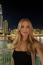 Bride from naples mia with Blonde hair age 42 photo-1