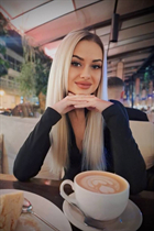 Bride from ribamontan al monte tatiana with Blonde hair age 38 photo-35
