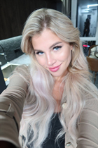 Stunning Ukrainian woman mariia from lviv with Blonde hair age 20 photo-8