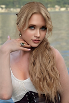 Bride from wrocław veronika with Blonde hair age 24 photo-26