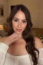 Femme parfaite lidiia de valencia avec Chatain clairs cheveux, âge 35 photo-3