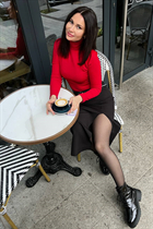 Jolie fille ukrainienne irina de dnipro avec Noirs cheveux, âge 39 photo-1