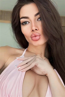 Une mariée biélorusse tatiana de minsk avec Brunette cheveux, âge 24