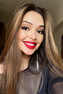 Girl from almaty laura with Dark Brown hair age 30