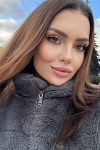 Date ukrainian girl anna from lviv with Light Brown hair age 25 photo-5