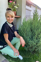 Ukrainian woman online larisa from dnepr with Blonde hair age 54 photo-8