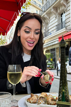 Perfect woman tetyana from wrocław with Dark Brown hair age 38 photo-9