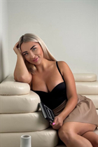 Ukrainian girl anna from dnepr with Blonde hair age 31 photo-1