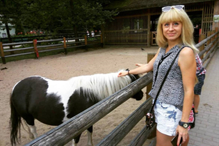 Ukrainian mail order bride ganna from kharkiv with Blonde hair age 45 photo-28