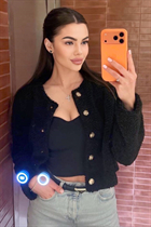 Pretty girl daria from miami with Dark Brown hair age 24 photo-3