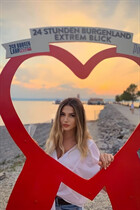 Pretty girl victoria from vienna  with Light Brown hair age 35 photo-5