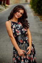 Novia de perugia yana con pelo Marrón oscuro y edad 33 photo-4