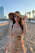 Bride from london dajana with Dark Brown hair age 28 photo-26