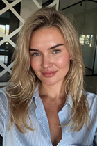 zagreb mariée zhanna avec Blond cheveux, âge 44 photo-11