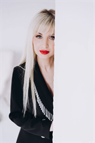 Single Ukrainian lady nataliia from rovno with Blonde hair age 43 photo-3