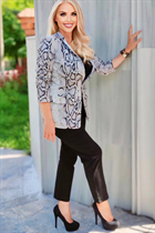 Mariée de kusadasi nataliia avec Blanc gris cheveux, âge 55 photo-15