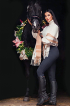 Girl in Ukraine victoria from kiev with Black hair age 25 photo-11