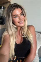 Slavic women alina from kiev with Blonde hair age 29 photo-4