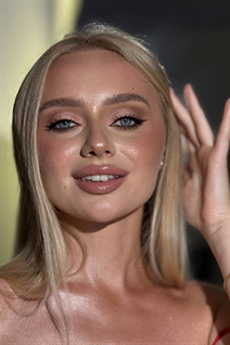 Jolie fille ukrainienne marharyta de odesa avec Blond cheveux, âge 30