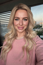Belles femme ukrainienne anastasia de kyiv aux cheveux Blond, age 32