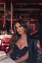 Bride from london dajana with Dark Brown hair age 28 photo-5