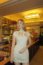 Ukrainian woman alisa from kyiv with Blonde hair age 18 photo-3