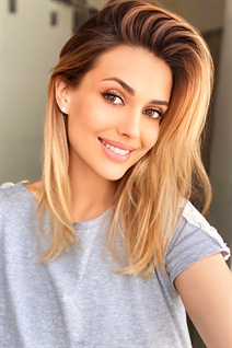 Fille célibataire ukrainienne daria de kiev avec Blond cheveux, âge 35