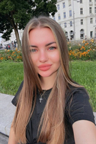 Pretty girl diana from vienna with Dark Brown hair age 27 photo-6