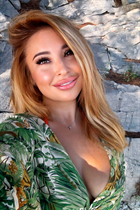 Dating a ukrainian girl viktoria from vancouver with Light Brown hair age 36 photo-12