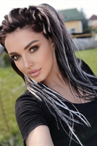 Fille moldave tatyana de kishinev avec Noirs cheveux, âge 32 photo-1