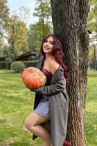 Femme parfaite olesya de paris avec Chatain clairs cheveux, âge 19 photo-60