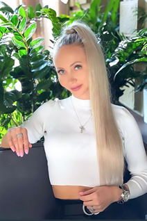 Single Ukrainian bride svetlana from dnepr with Blonde hair age 43