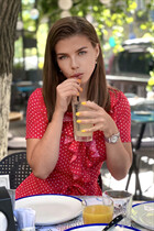 ottawa mariée darina avec Chatain clairs cheveux, âge 36 photo-7