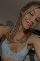 Meet Ukrainian girl anna from cherkassy with Dark Brown hair age 29 photo-7