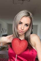 Rencontrez une fille ukrainienne anastasiia de kyiv avec Blond cheveux, âge 37 photo-9