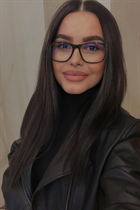 Mujeres increíbles de Ucrania oksana de lutsk con pelo Negro y edad 33 photo-2