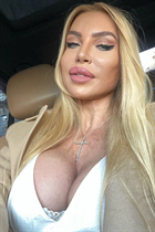 Single ukrainian lady elina from kiev with Blonde hair age 43 photo-46