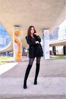 Bride from nice maria with Dark Brown hair age 35