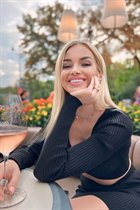 Stunning Ukrainian woman svetlana from kharkov with Blonde hair age 42 photo-8