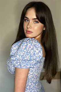 Girl from valencia elizaveta with Light Brown hair age 20